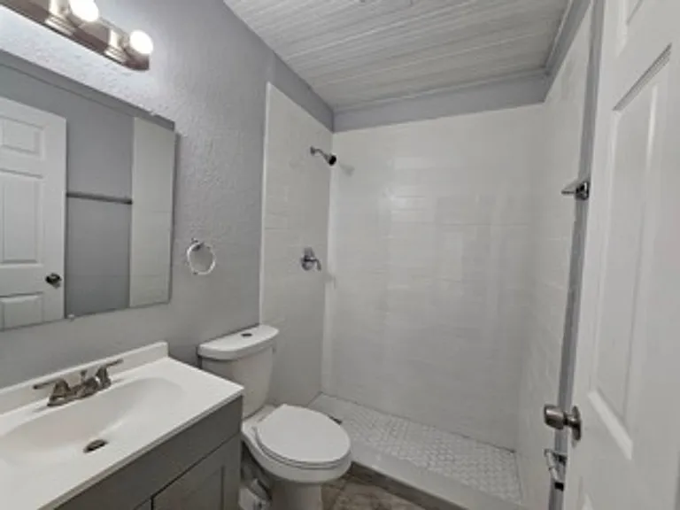 646 Escambia St — Photo 12
