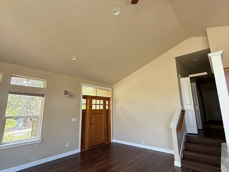 319 SW Chukar Ln — Photo 8