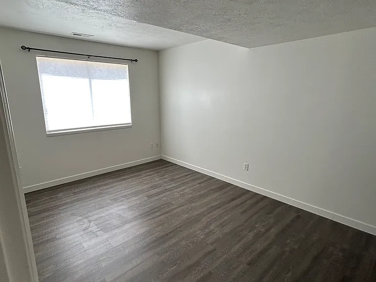926 E Riparian Dr #2 — Photo 4