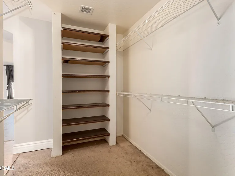 8406 W Pioneer St — Photo 27