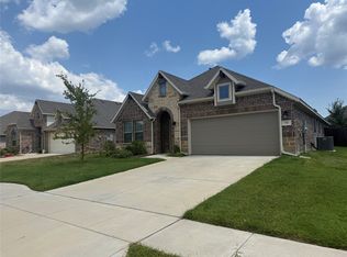 716 Newberry Ln, Royse City, TX 75189