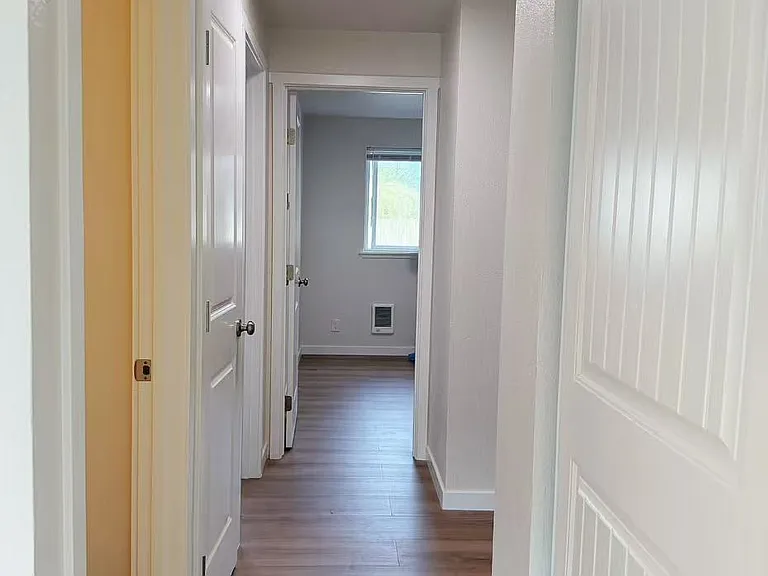 700 W Maple St #E1 — Photo 7