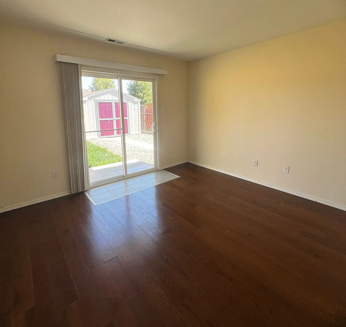 Charming Two Bedroom Home on Pueblo's Southside — Photo 4