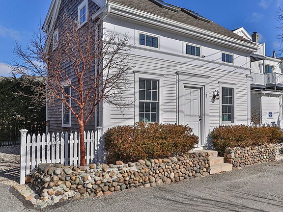 1 Winthrop Street, Provincetown, Ma 02657 