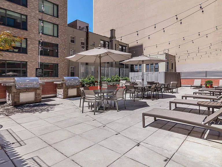Courtyard with Grilling Area