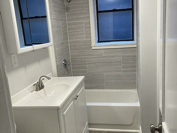 44W602eb75ec3e4d (1)