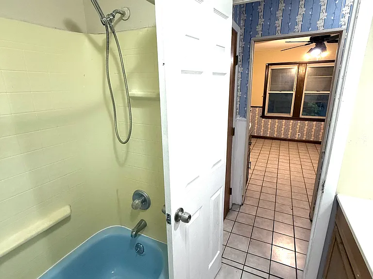 4210 Fruitland Dr — Photo 8