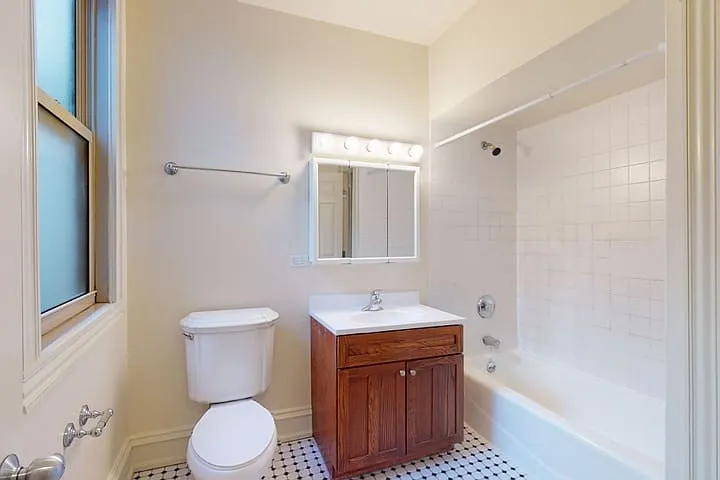 5623 S. Dorchester — Photo 14