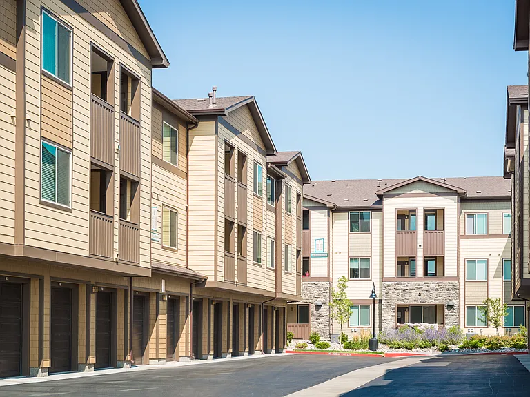 Estate at Woodmen Ridge — Photo 16