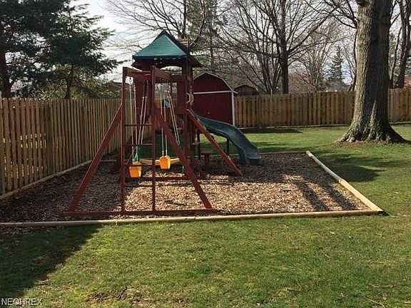 3rd image of 19641 Westwood Dr