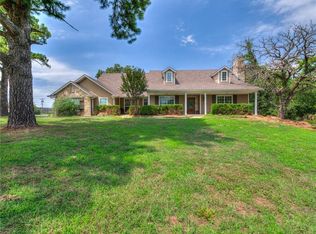 102 Lakeview Ln, Meeker, OK 74855