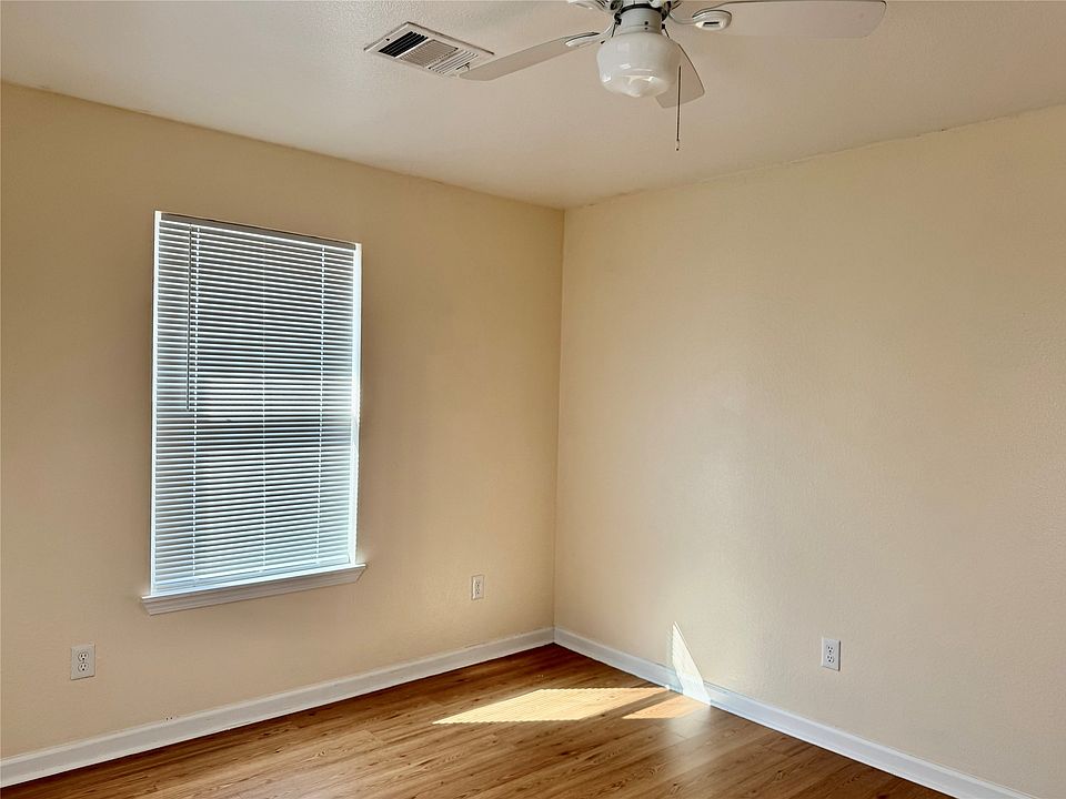 1st image of 711 Hahlo St #711