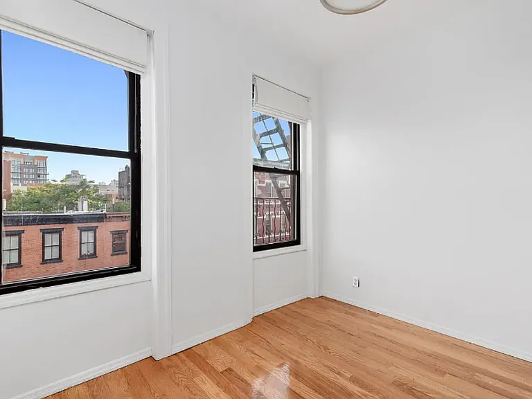 155 S 2nd St #8 — Photo 5