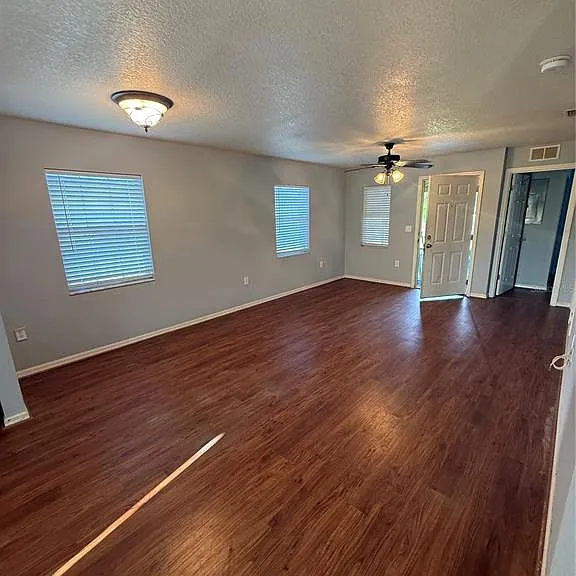 202 Owens Rd — Photo 8