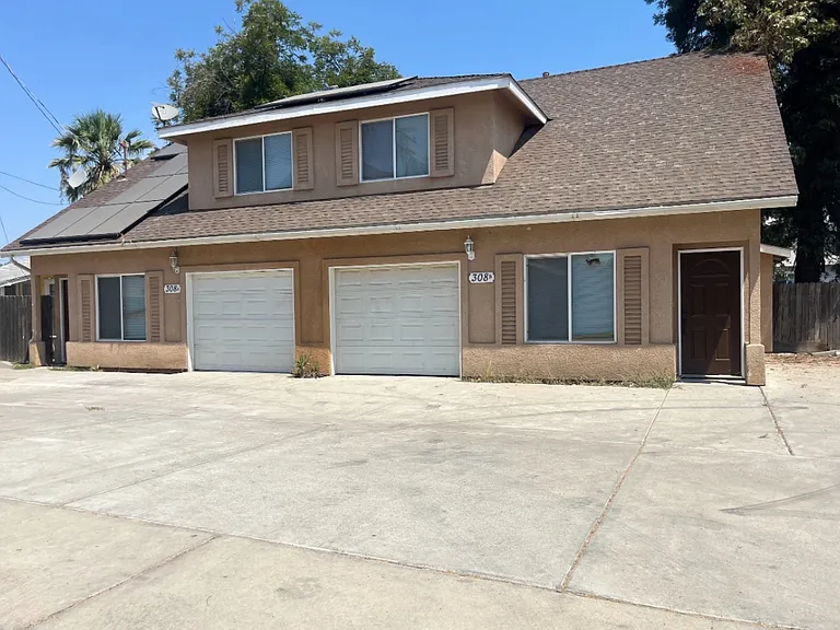 306 E Ivy St #B — Photo 1