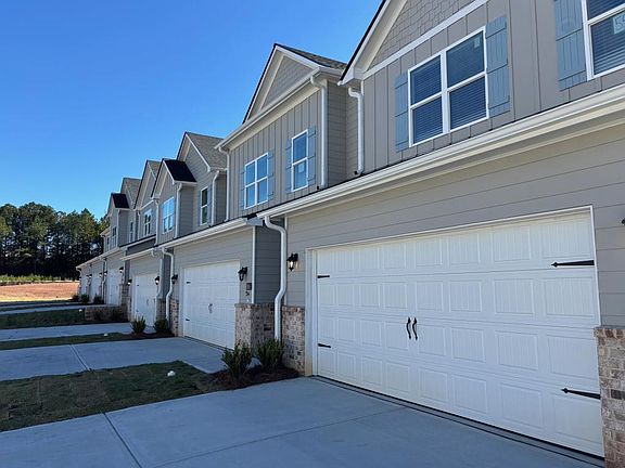 3rd image of 200 Harvest Ridge Ln #B