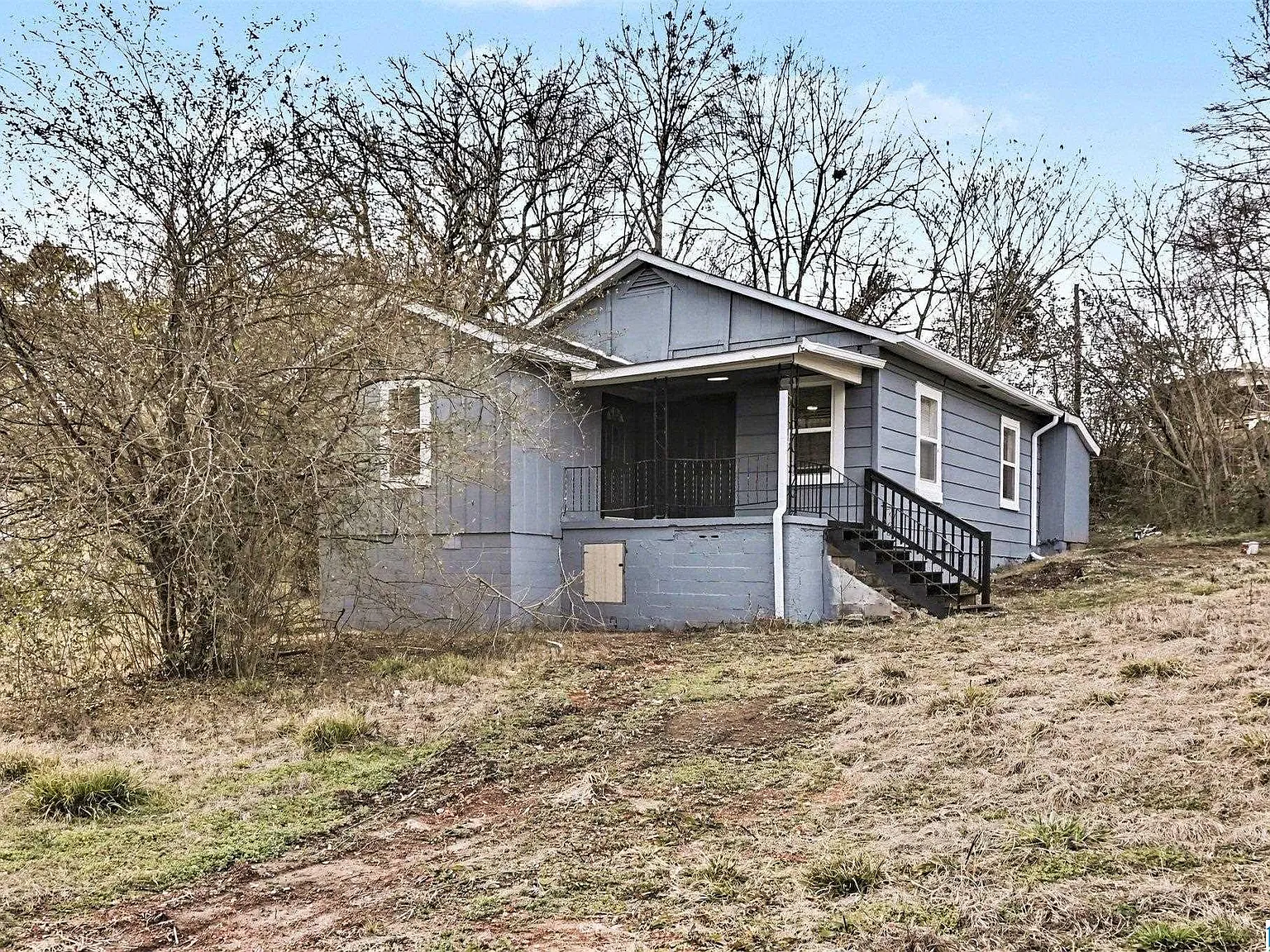 3 bed, 2.0 bath, $1,195 — Photo 2