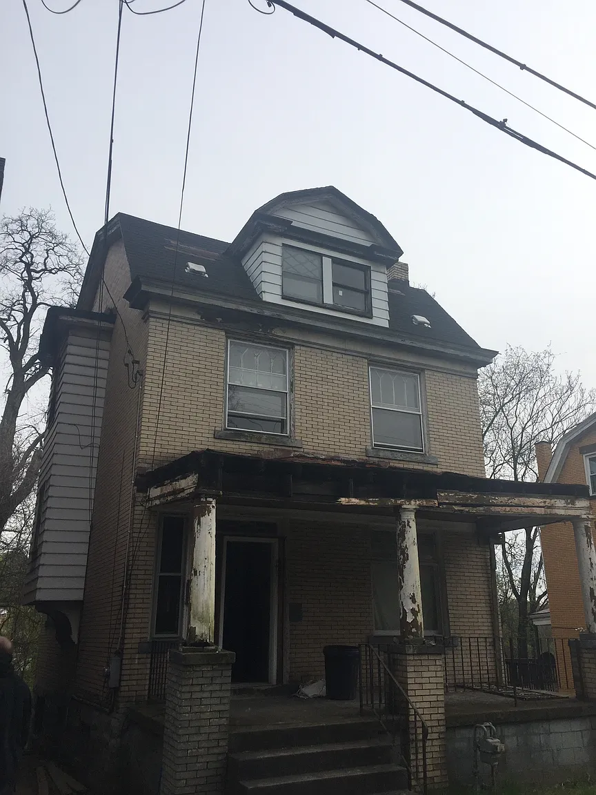 410 Rochelle St photo 1