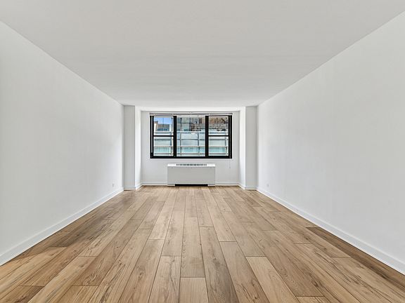 4th image of 330 W 58th St APT 16J