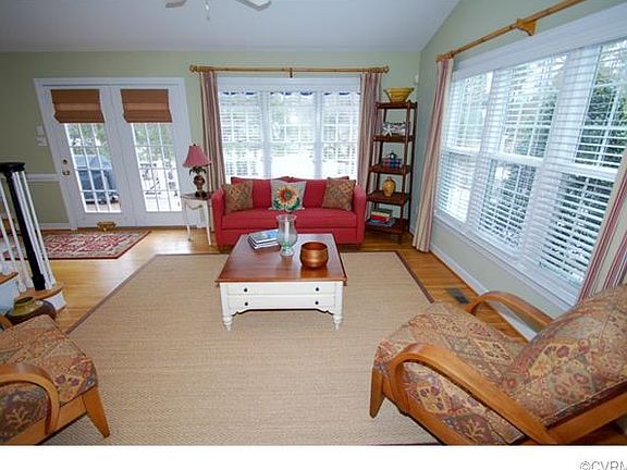 2nd image of 10829 Millington Ln