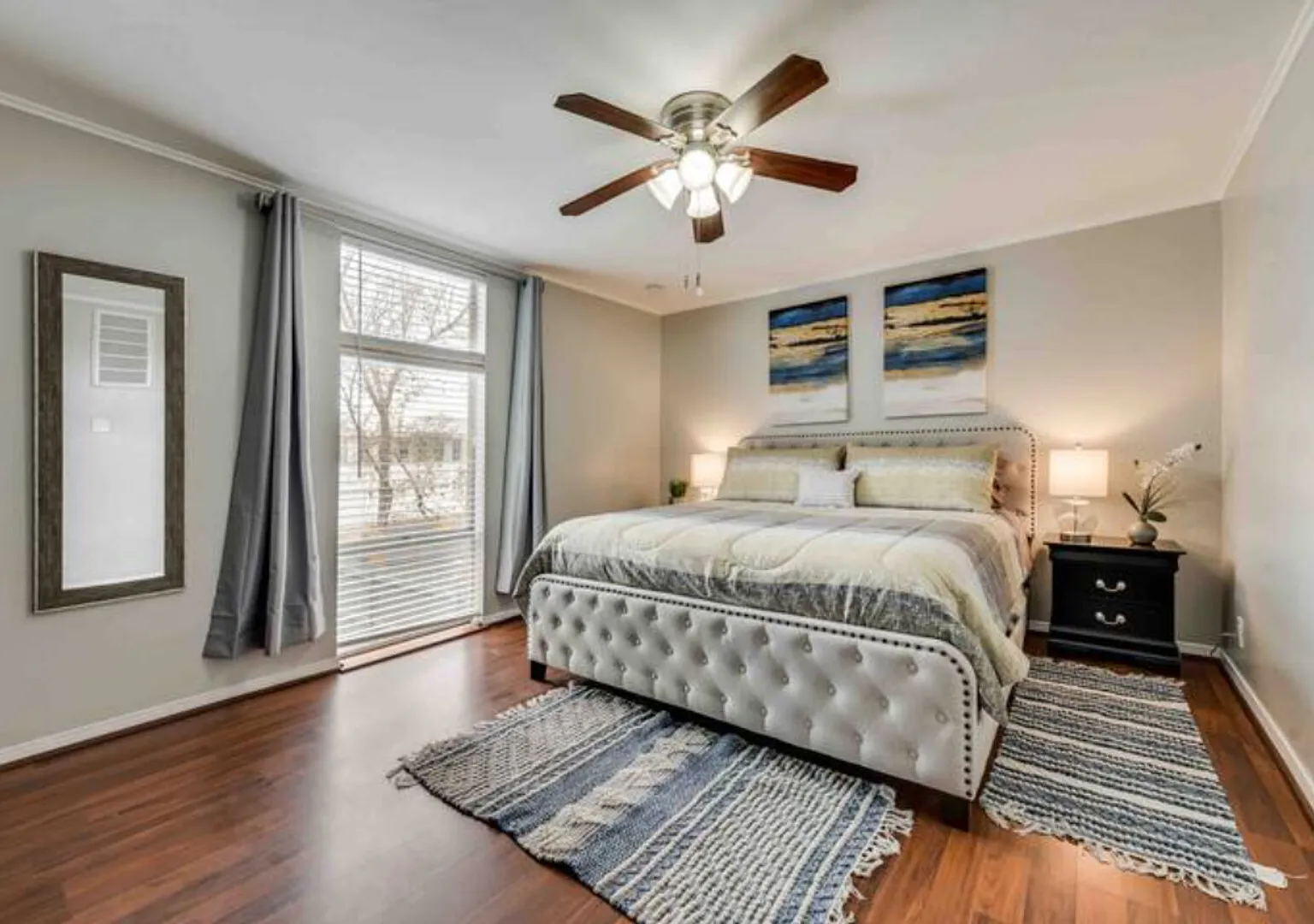 GP64A World Cup Stay - 10 min to AT&T - Sleeps 6 - Free Parking — Photo 3