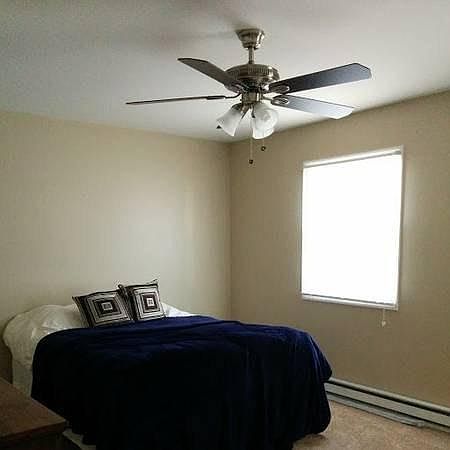 1st image of 208 Hickory Dr