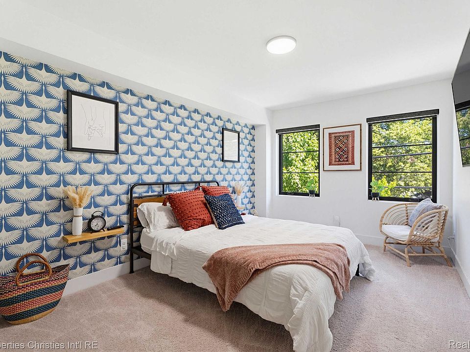 710 E Parent Ave, photo 23