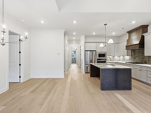 3rd image of 4660 Dempsey Way