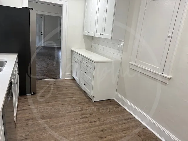 1508 E 49th Ter — Photo 14