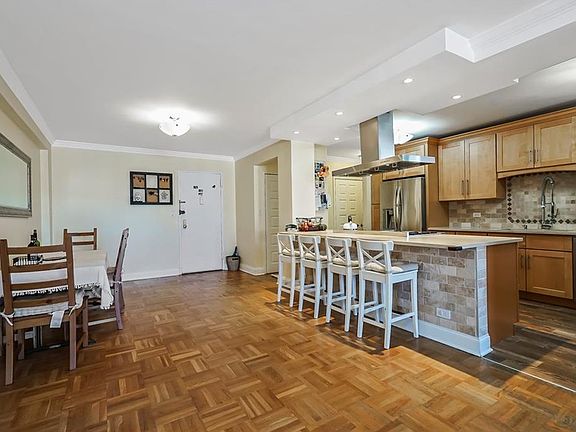 2nd image of 3530 Henry Hudson Pkwy APT 14F