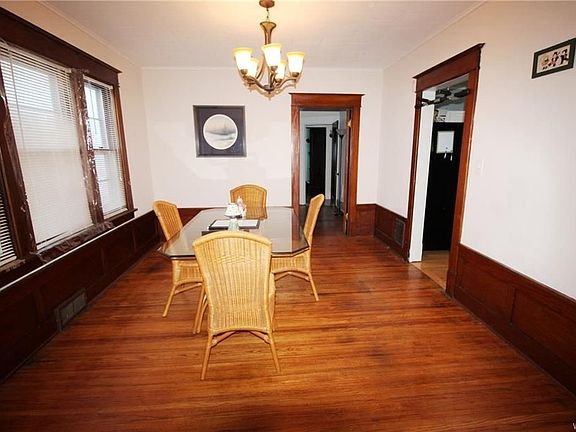5th image of 341 N Park Ave