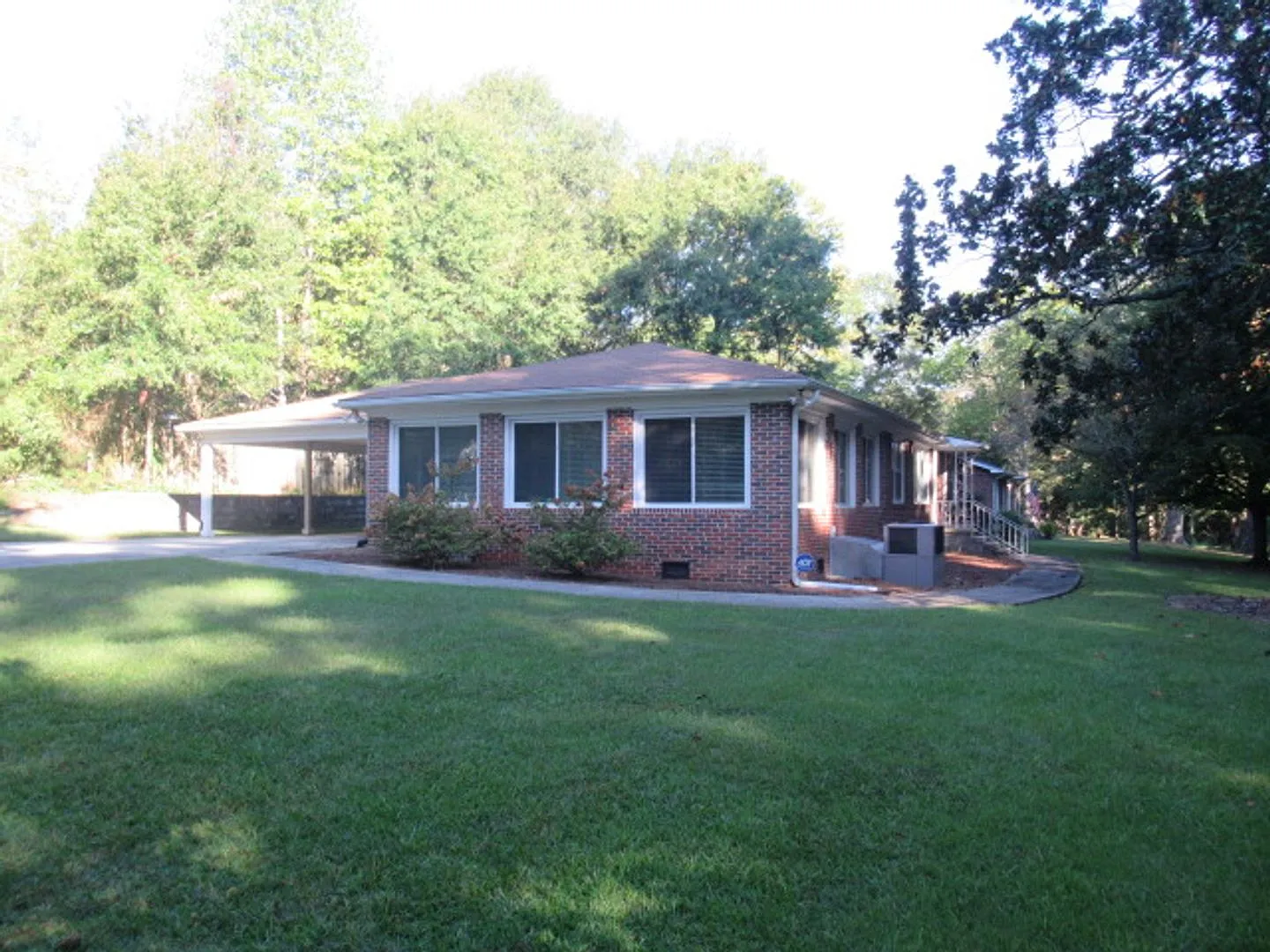 305 Oak Ave — Photo 4
