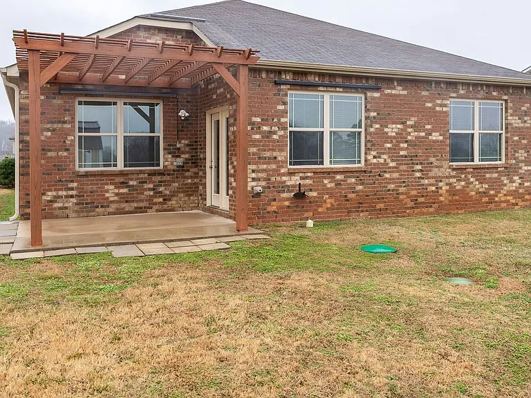 134 Natalie Jane Dr — Photo 17