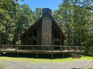 622 Poplar Creek Rd, Effort, PA 18330