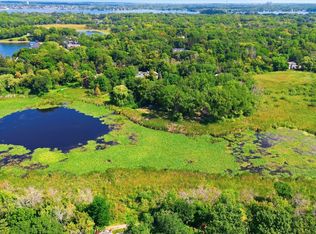 3480 Crest Ave, Deephaven, MN 55391