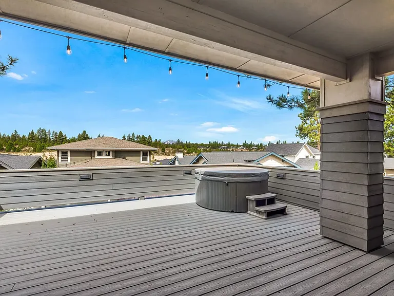 1315 NW Mount Washington Dr — Photo 21
