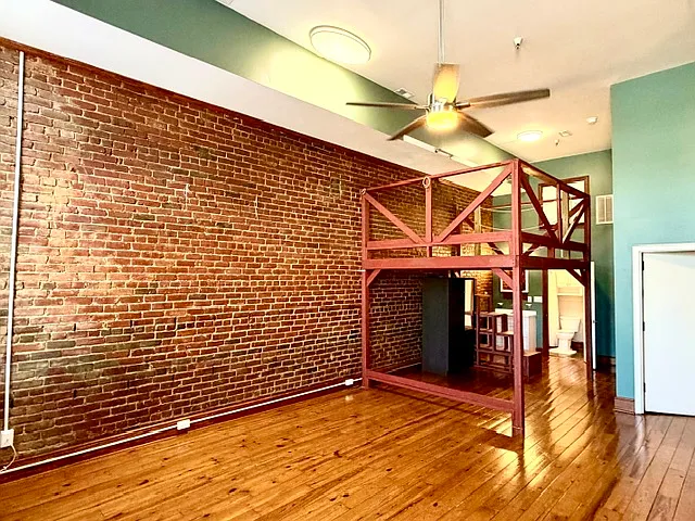 1206 Main St #1 — Photo 7