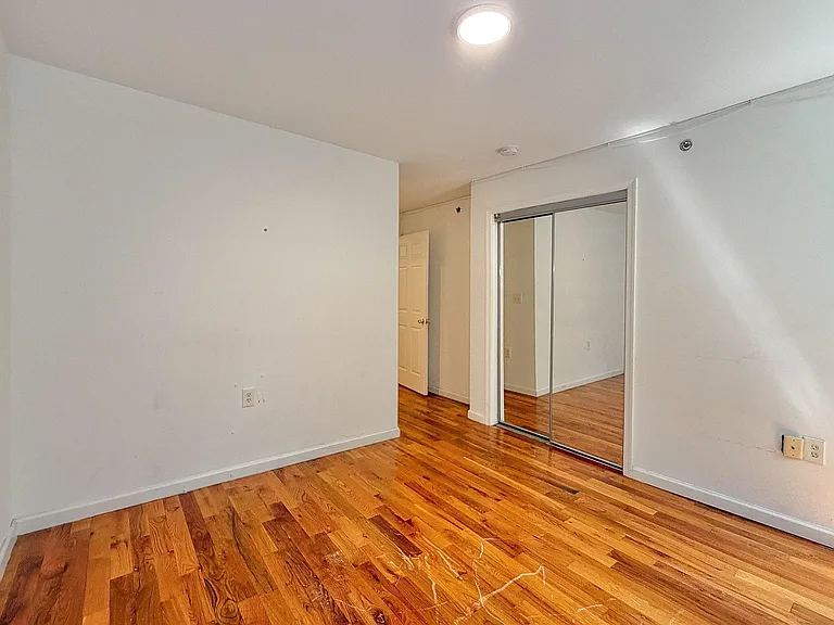 236 Van Horne St #3B — Photo 17