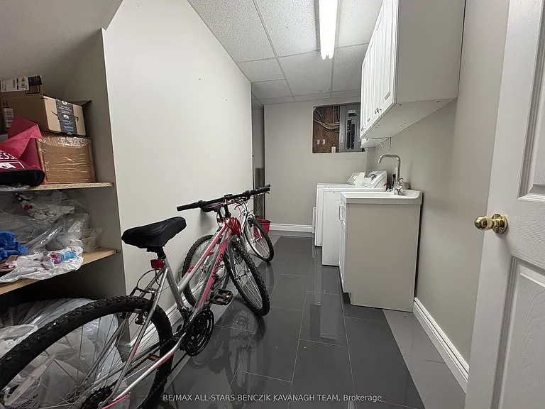 105 Wales Ave — Photo 11