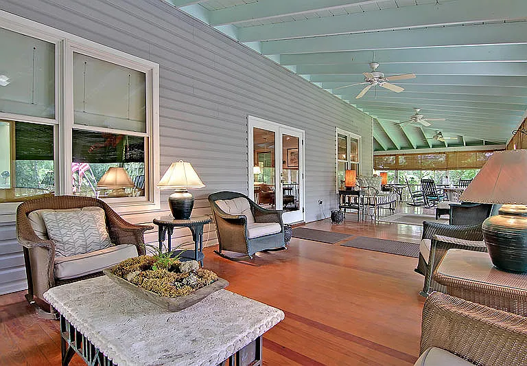2262 Ion Ave — Photo 12