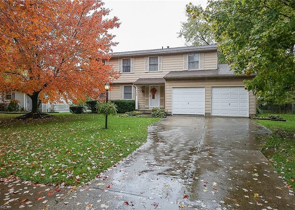 1st image of 720 Fairfax Dr