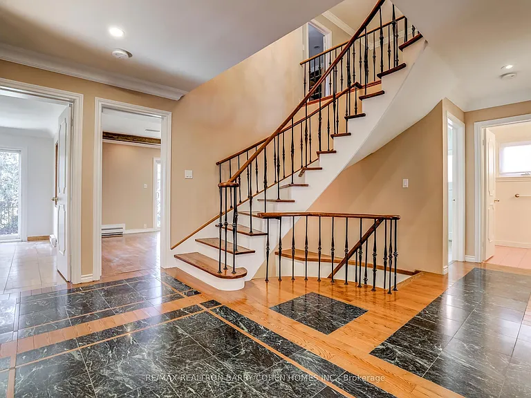 9 Sonata Cres — Photo 17