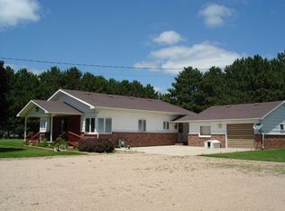 476 5th Ave, Saint Libory, NE 68872