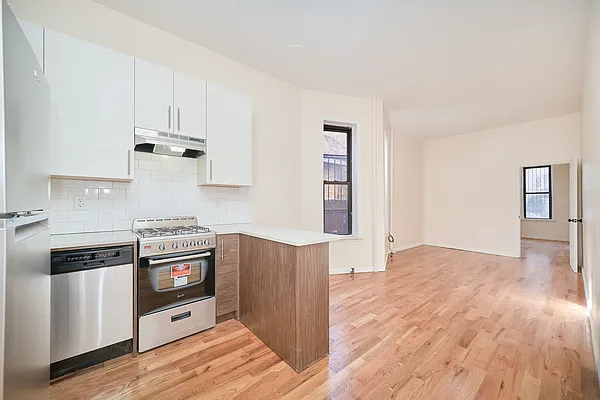 Rented by Living New York | media 7