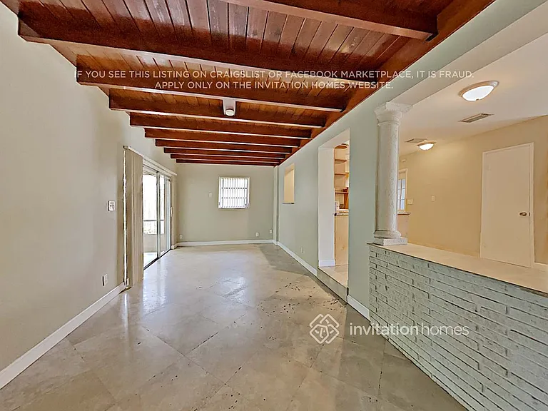 2720 SW 15th Ct — Photo 7
