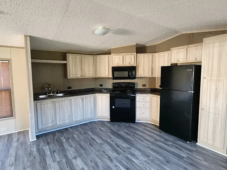 101 Stoney Creek Dr #15 — Photo 10