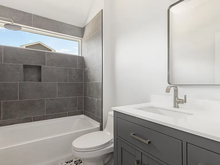 819 S Alston Ave — Photo 17