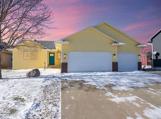 405 Macey Ave, Harrisburg, SD 57032
