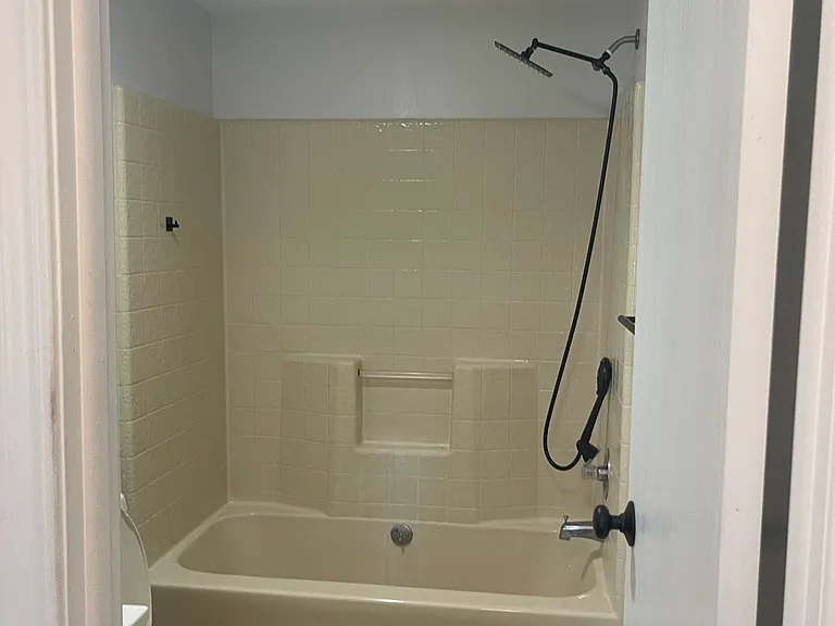 97 Downey Dr — Photo 12