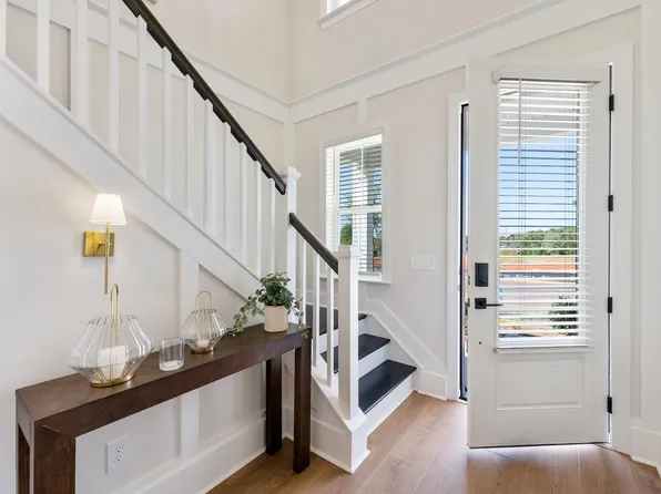 215 Crosswick St, Summerville, SC 29483